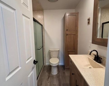 32 Louise Lane - Photo Thumbnail 6