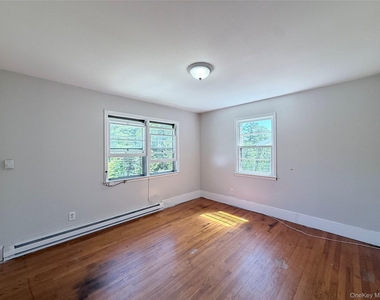 3 Saddle Lane - Photo Thumbnail 6