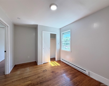 3 Saddle Lane - Photo Thumbnail 9