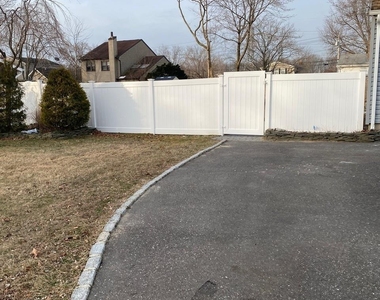 36 Oneida Avenue - Photo Thumbnail 25