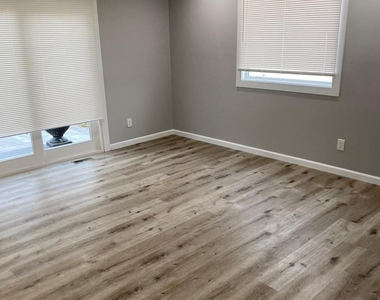 36 Oneida Avenue - Photo Thumbnail 4