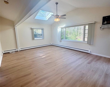 54 Old Brook Road - Photo Thumbnail 9