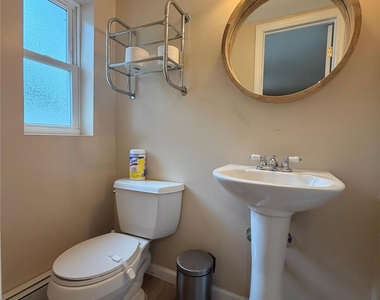 748 Leslie Lane - Photo Thumbnail 12