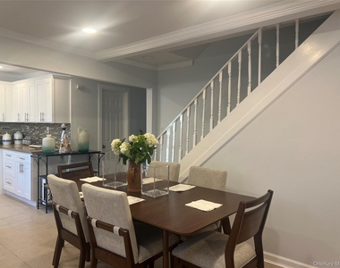 11 Washington Avenue - Photo Thumbnail 1