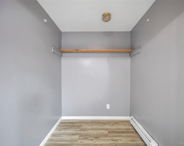447 Clove Road - Photo Thumbnail 21