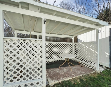 447 Clove Road - Photo Thumbnail 27