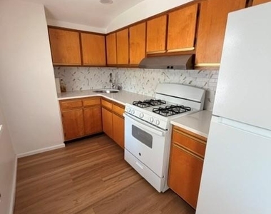 16 Forest Drive - Photo Thumbnail 5
