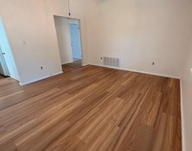 16 Forest Drive - Photo Thumbnail 11