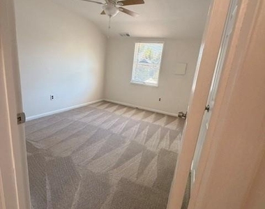 16 Forest Drive - Photo Thumbnail 15