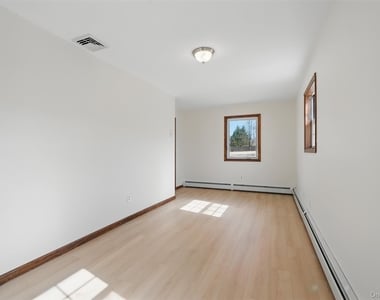 30 Shore Boulevard - Photo Thumbnail 19