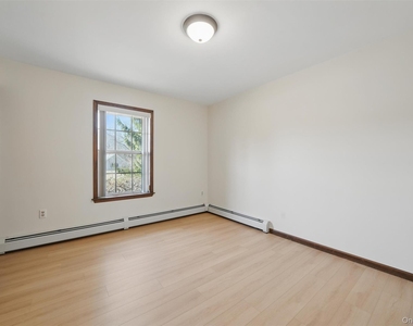 30 Shore Boulevard - Photo Thumbnail 24