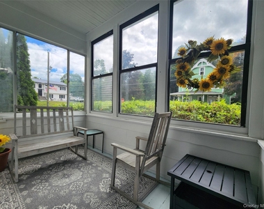 15 Lake Avenue - Photo Thumbnail 20