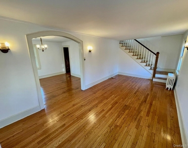50 Rosetown Road - Photo Thumbnail 9