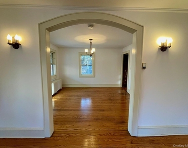 50 Rosetown Road - Photo Thumbnail 8