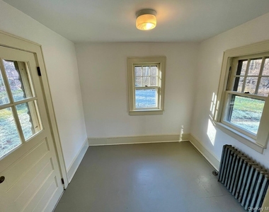 50 Rosetown Road - Photo Thumbnail 11