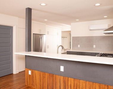 1228 North Avenue - Photo Thumbnail 4