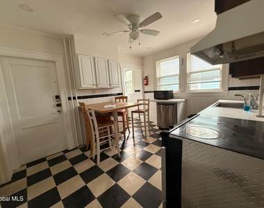 602 Morris Street - Photo Thumbnail 4