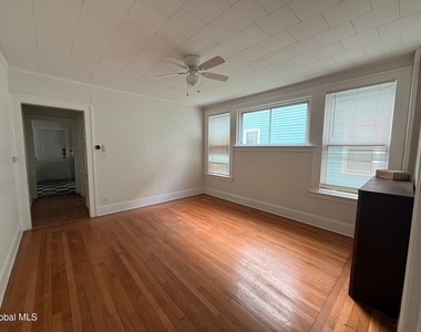 602 Morris Street - Photo Thumbnail 3