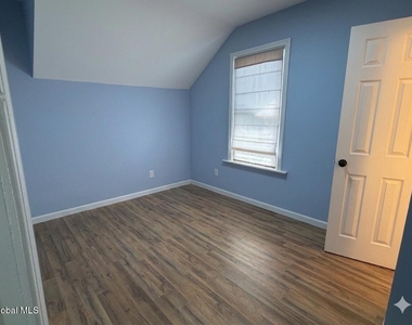 1747 Oneida Street - Photo Thumbnail 24