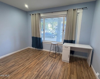 1747 Oneida Street - Photo Thumbnail 26