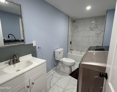 1747 Oneida Street - Photo Thumbnail 13