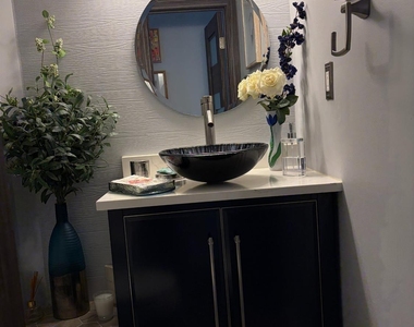 98 Sayre Drive - Photo Thumbnail 3