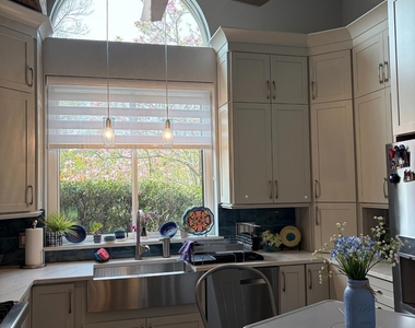 98 Sayre Drive - Photo Thumbnail 7