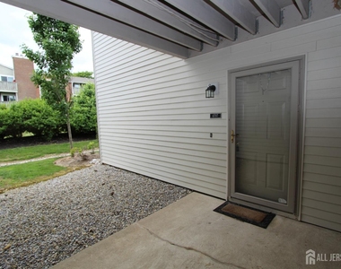 4707 Ravens Crest Drive - Photo Thumbnail 5