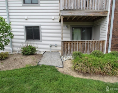 4707 Ravens Crest Drive - Photo Thumbnail 4