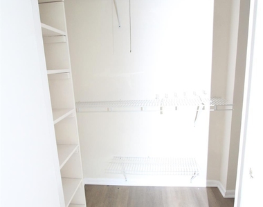 4707 Ravens Crest Drive - Photo Thumbnail 13