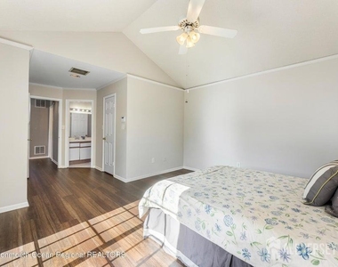 48 Rutland Lane - Photo Thumbnail 13