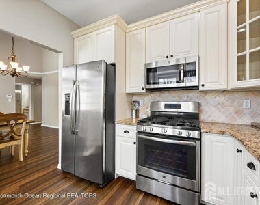 48 Rutland Lane - Photo Thumbnail 4