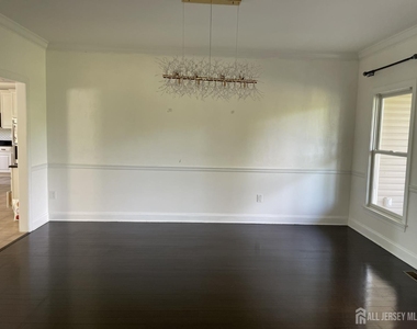 15 Hope Drive - Photo Thumbnail 1