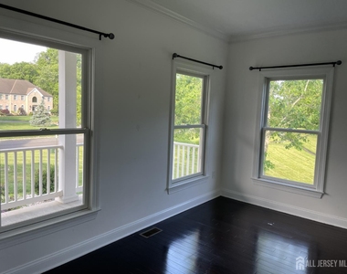 15 Hope Drive - Photo Thumbnail 5