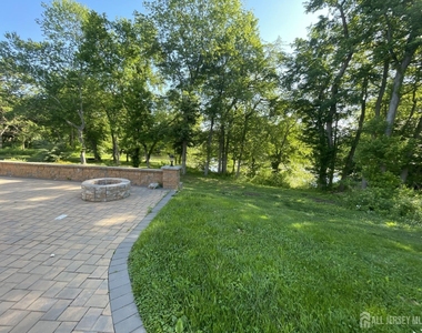 15 Hope Drive - Photo Thumbnail 31