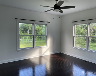 15 Hope Drive - Photo Thumbnail 7