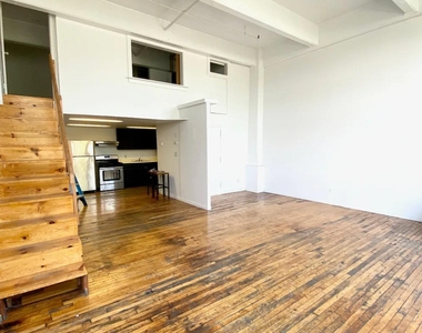 5 Delavan Street - Photo Thumbnail 1