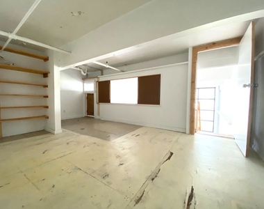 5 Delavan Street - Photo Thumbnail 3