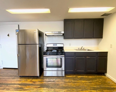 5 Delavan Street - Photo Thumbnail 2