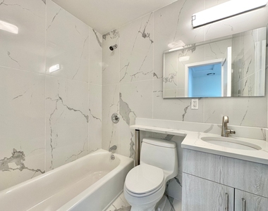 19-25 22nd Road - Photo Thumbnail 4