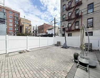 28-19 36th Street - Photo Thumbnail 10