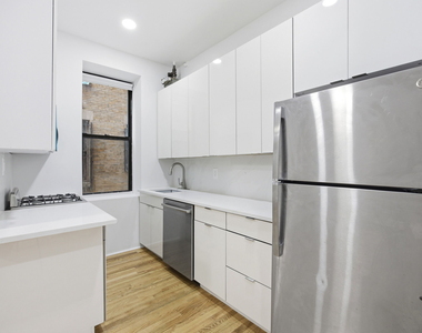 160 Wadsworth Avenue - Photo Thumbnail 4