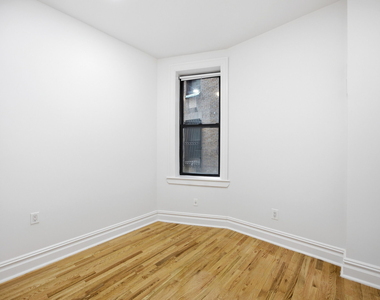 160 Wadsworth Avenue - Photo Thumbnail 6