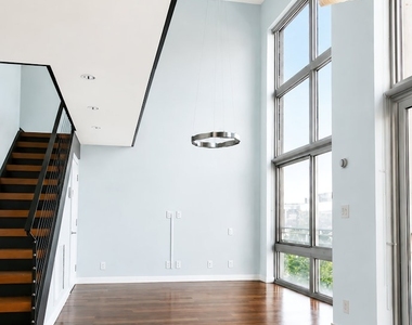 185 13th Street - Photo Thumbnail 8