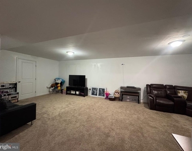 257 Stager Avenue - Photo Thumbnail 11