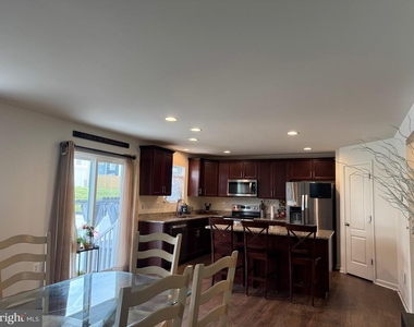 257 Stager Avenue - Photo Thumbnail 6