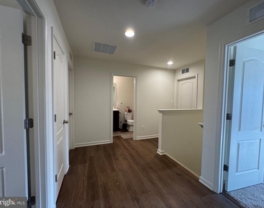 257 Stager Avenue - Photo Thumbnail 35