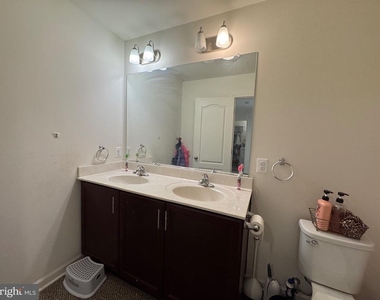 257 Stager Avenue - Photo Thumbnail 34