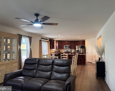257 Stager Avenue - Photo Thumbnail 5
