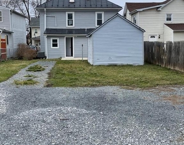 318 Highland Avenue - Photo Thumbnail 15
